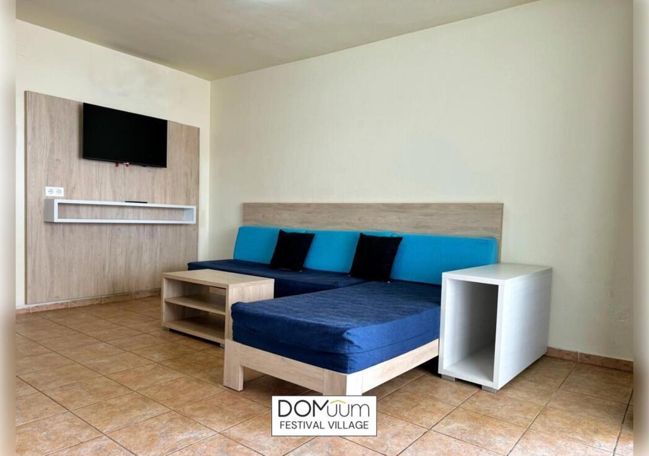 Domuum Holidays - Festival Village Salou Exterior photo